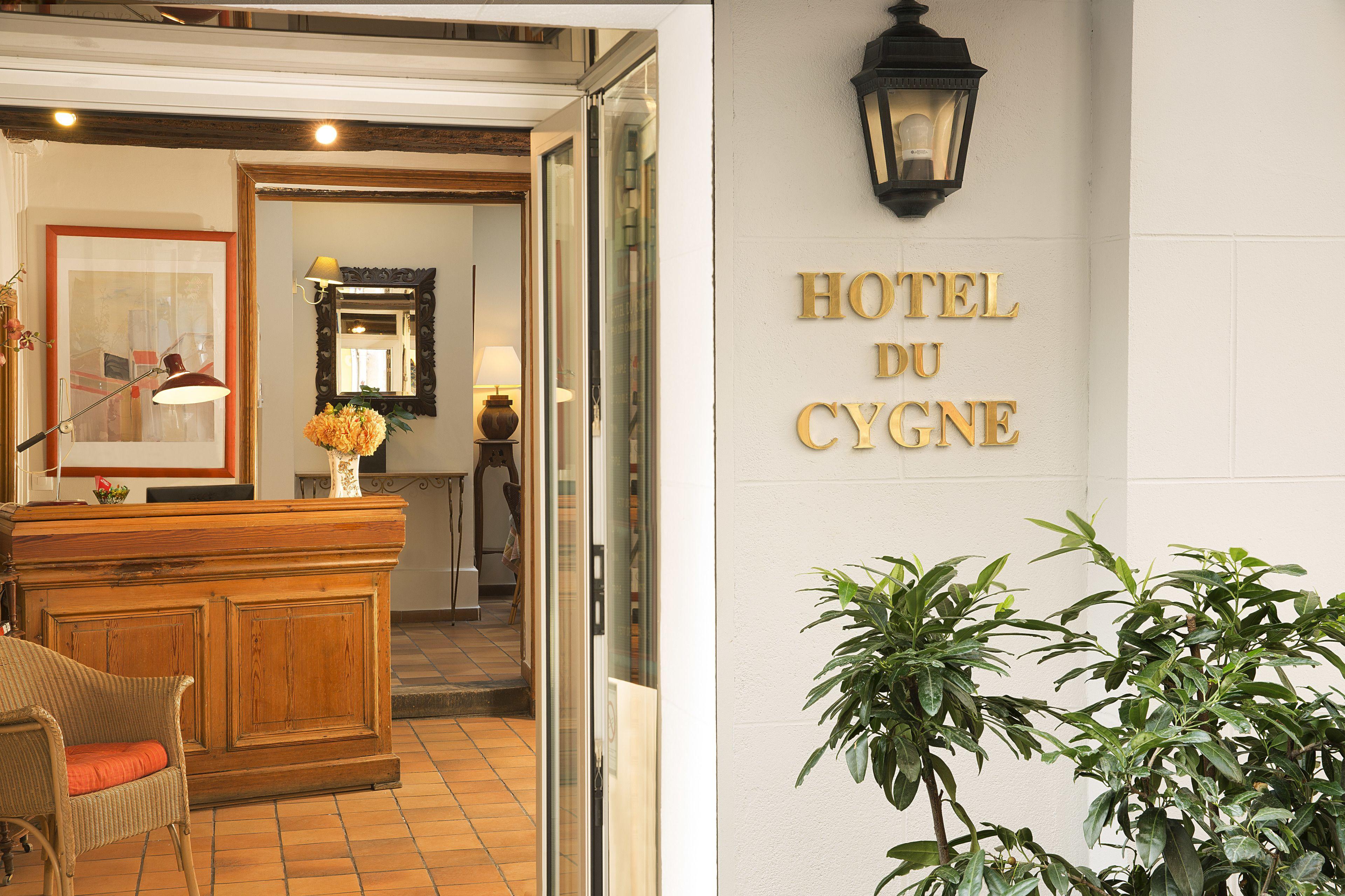 Du Cygne Hotel 2*